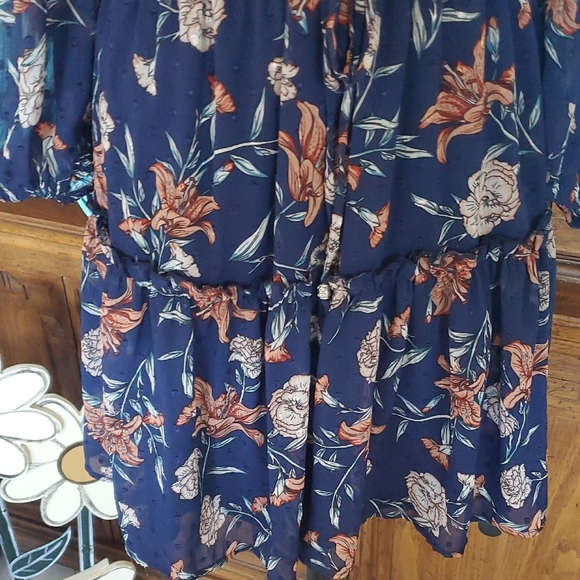 Floral Off-Shoulder Dress - Picture 3 of 8